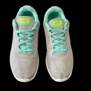 Nike Shoes Women's Gray Revolution 3 Running Sneakers 819303-005 SZ/7.5